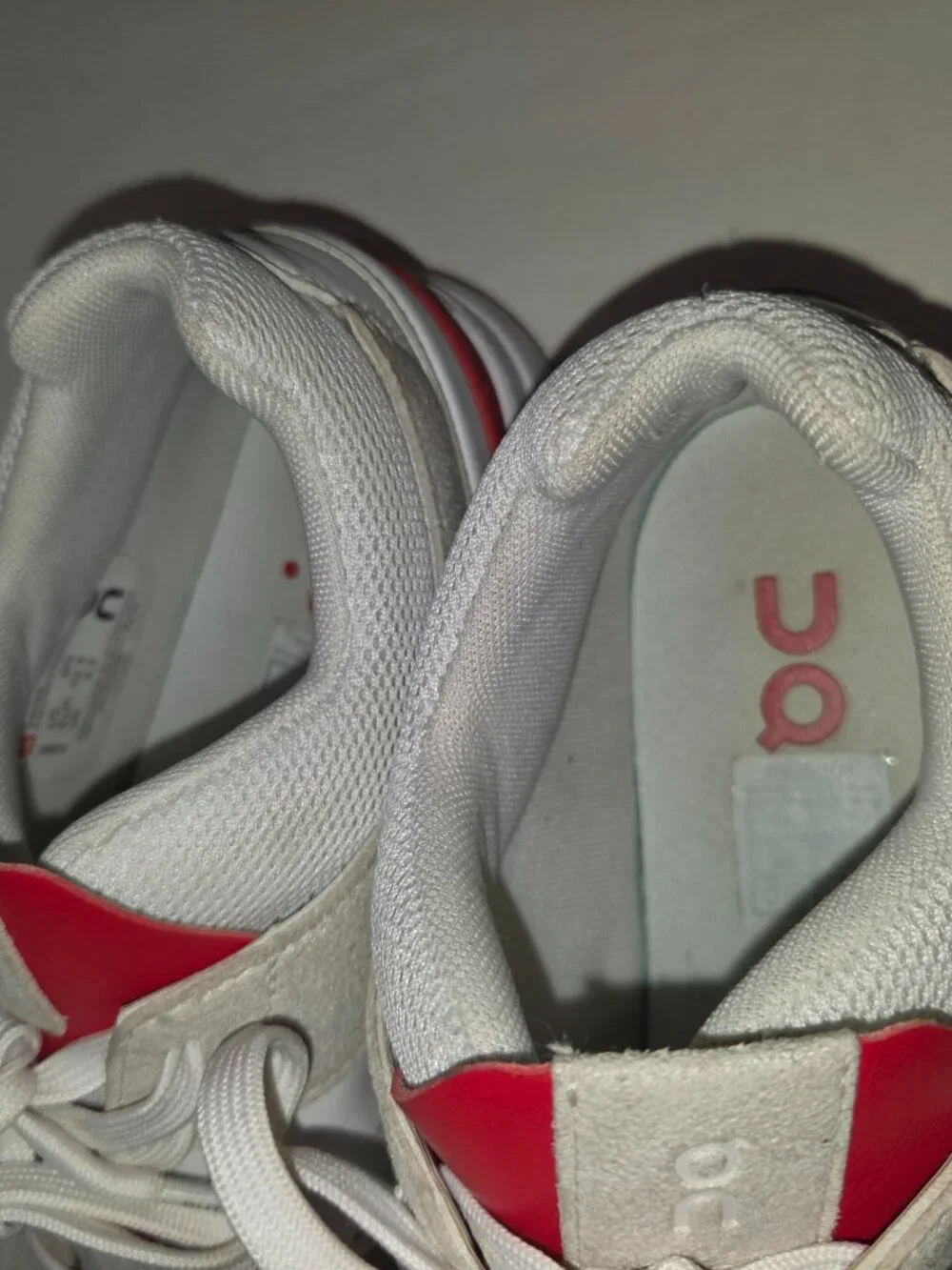 On Cloud Rogers Swiss Engineering US M9 / EU 42.5 Shoe / UK 8.5 White/Red - Picture 5 of 7